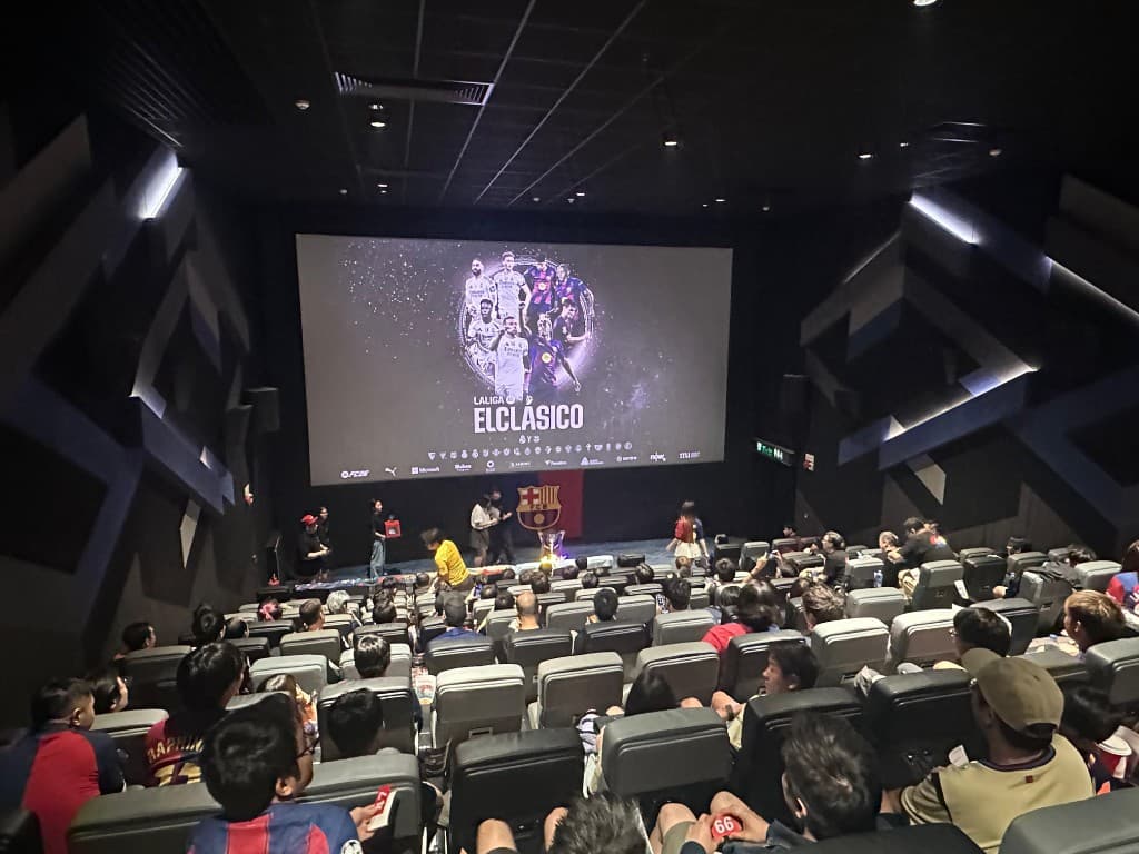 球迷於戲院觀賞國家打吡